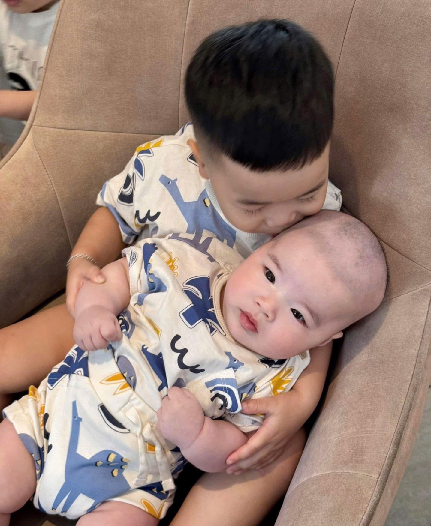 SET 2 BỘ ĐÙI CT XƯỚC KHỦNG LONG KIND BT