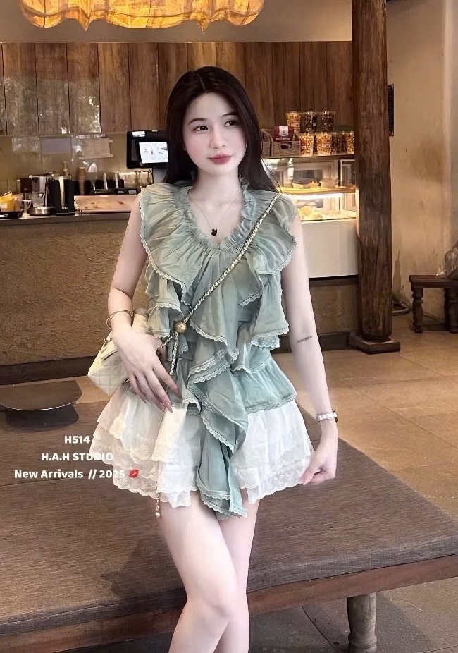 ÁO TƠ BÈO TẦNG PHỐI REN