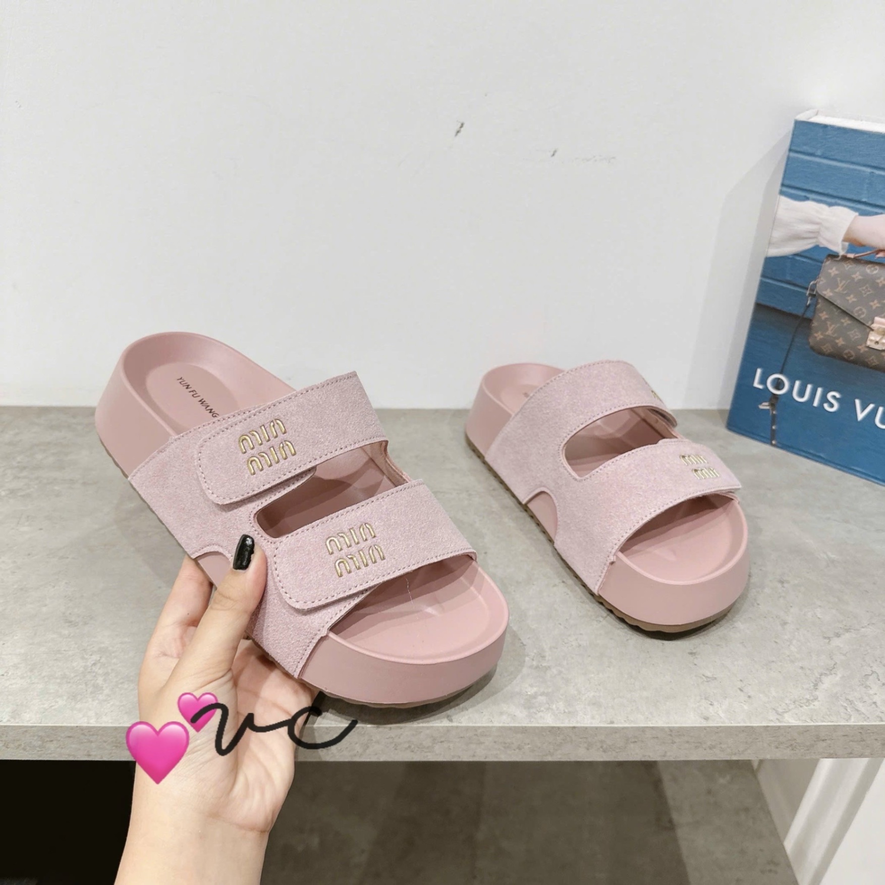 DÉP QUAI NGANG MIUMIU 2 MÀU