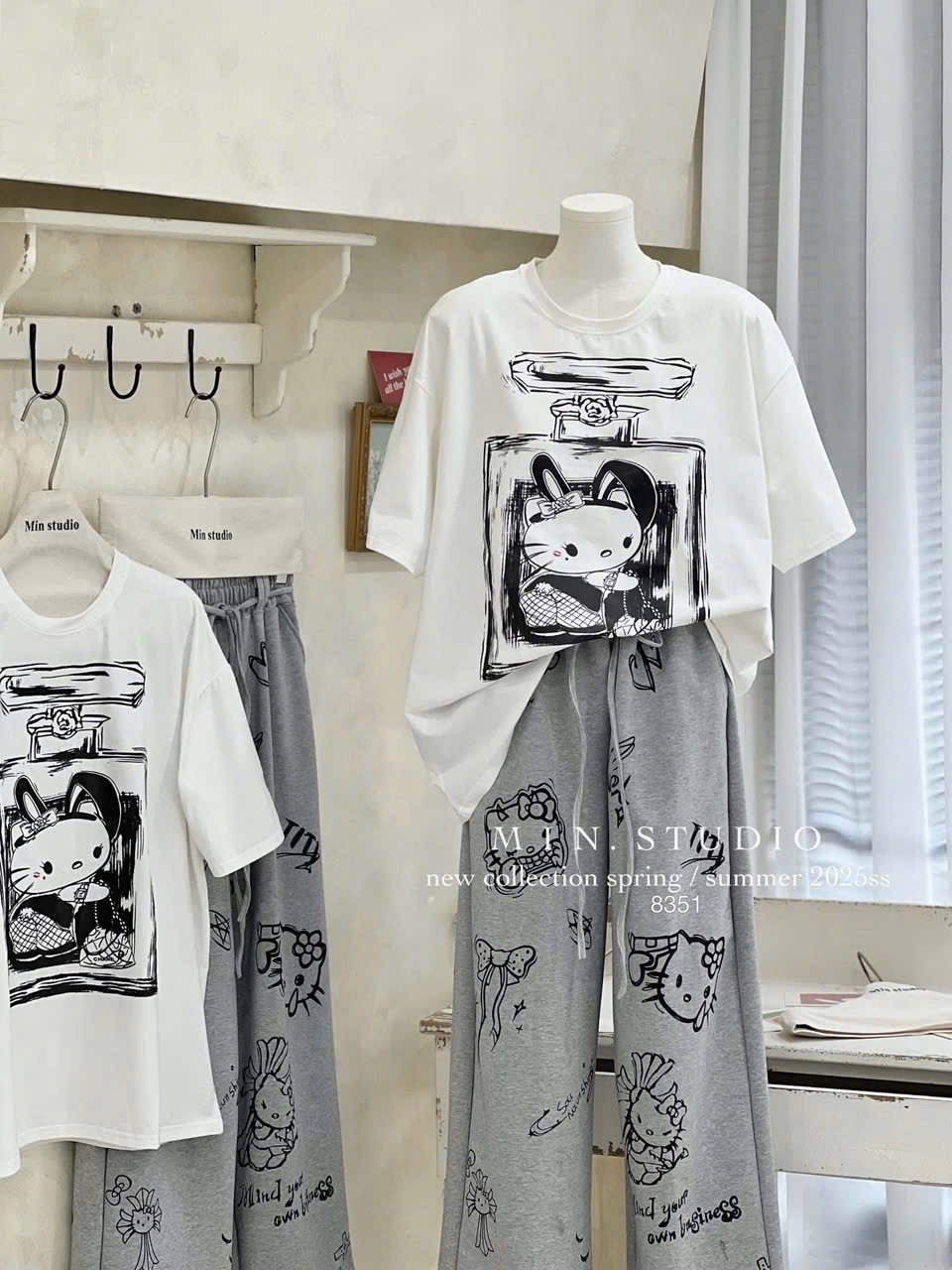 BỘ CT MICKY TRẮNG QUẦN GHI IN TRÀN