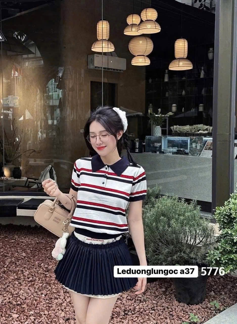 ÁO POLO KẺ ĐEN ĐỎ QC
