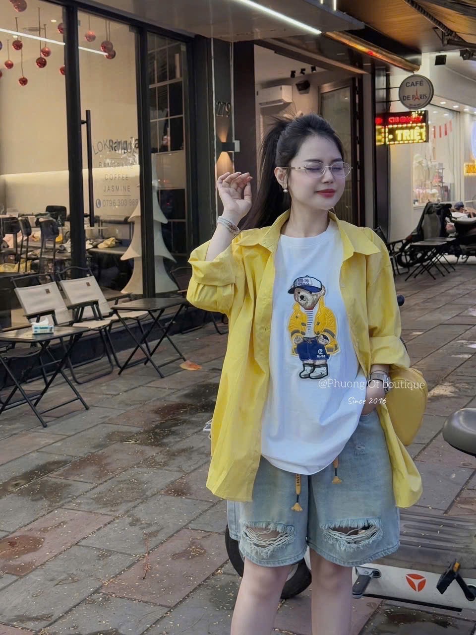 SET ÁO SƠ MI VÀNG KÈM PULL TRẮNG HÌNH GẤU