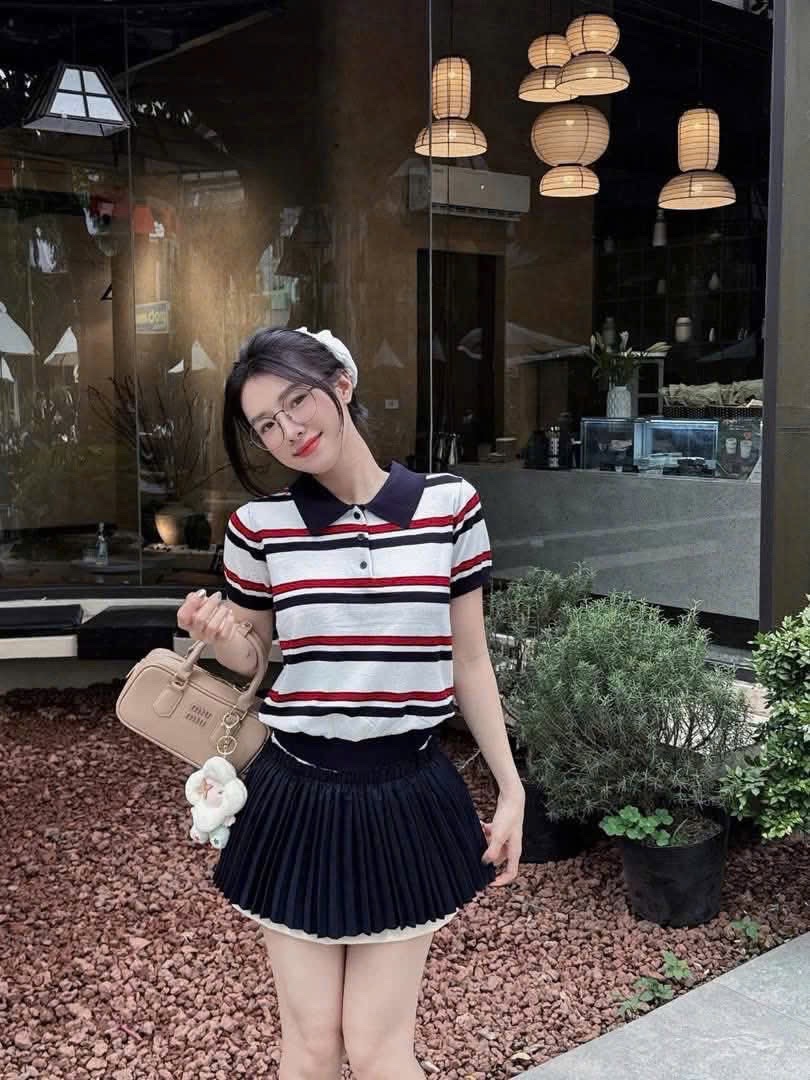 ÁO POLO KẺ ĐEN ĐỎ QC