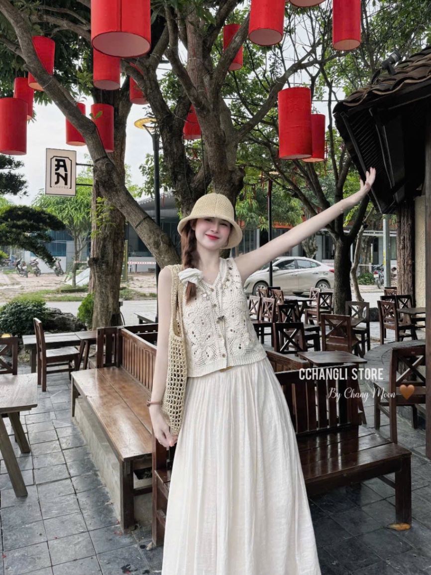 ÁO REN ĐÍNH CƯỜM HOT QC