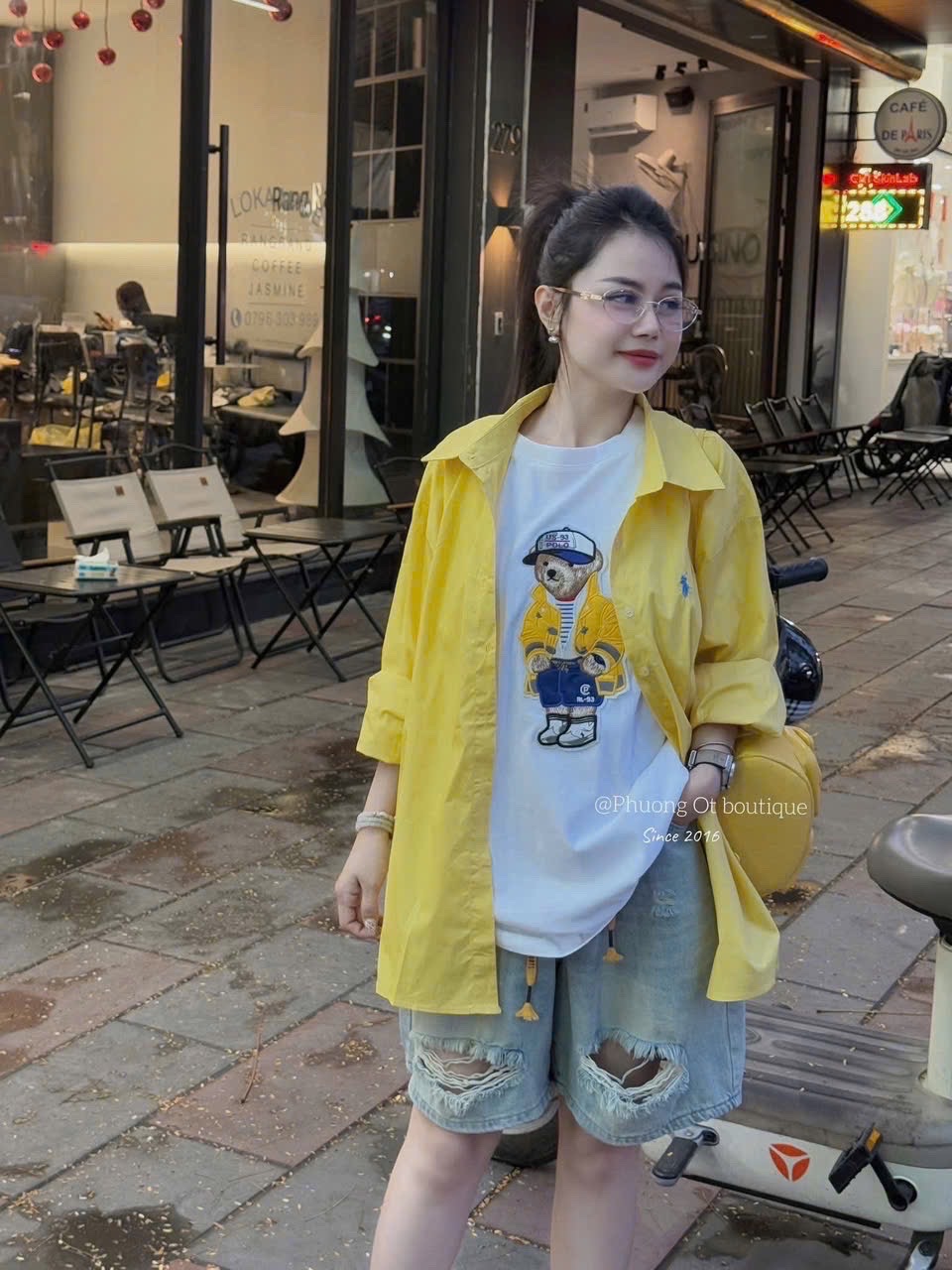 SET ÁO SƠ MI VÀNG KÈM PULL TRẮNG HÌNH GẤU