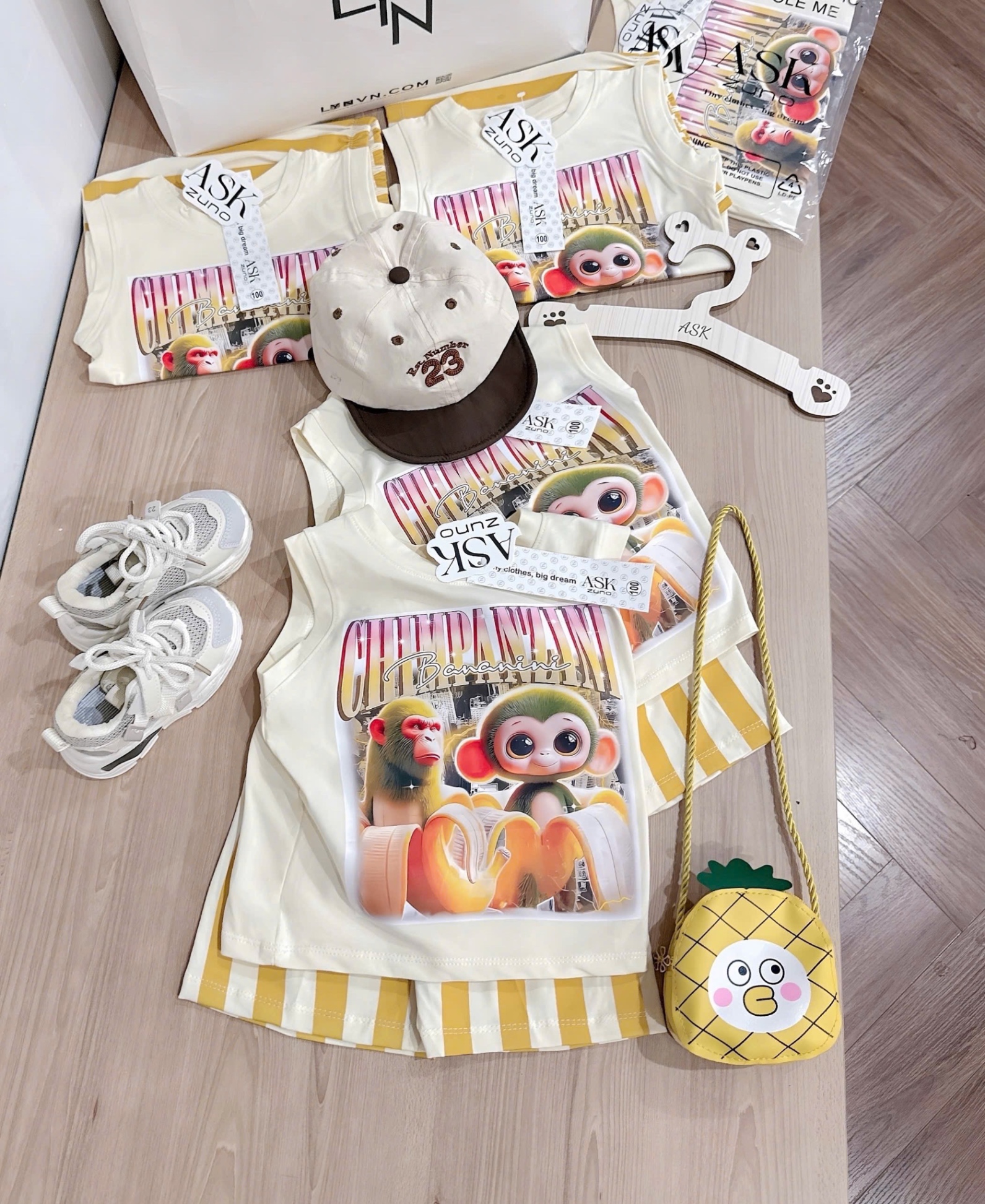 BỘ BA LỖ BE CHIMPAZINI KHỈ CHUỐI