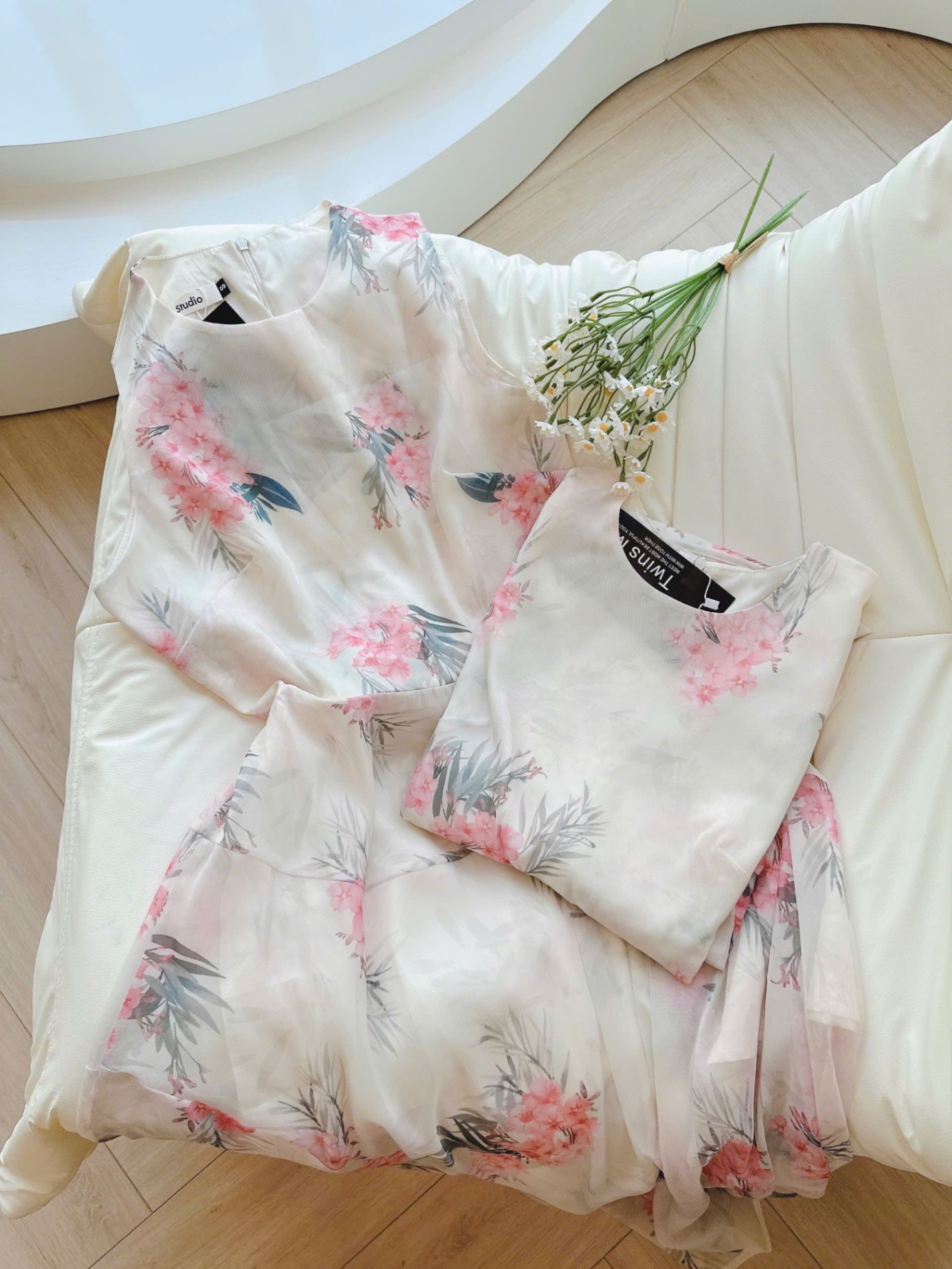 VÁY TƠ HOA XOÈ XN THIẾT KẾ
