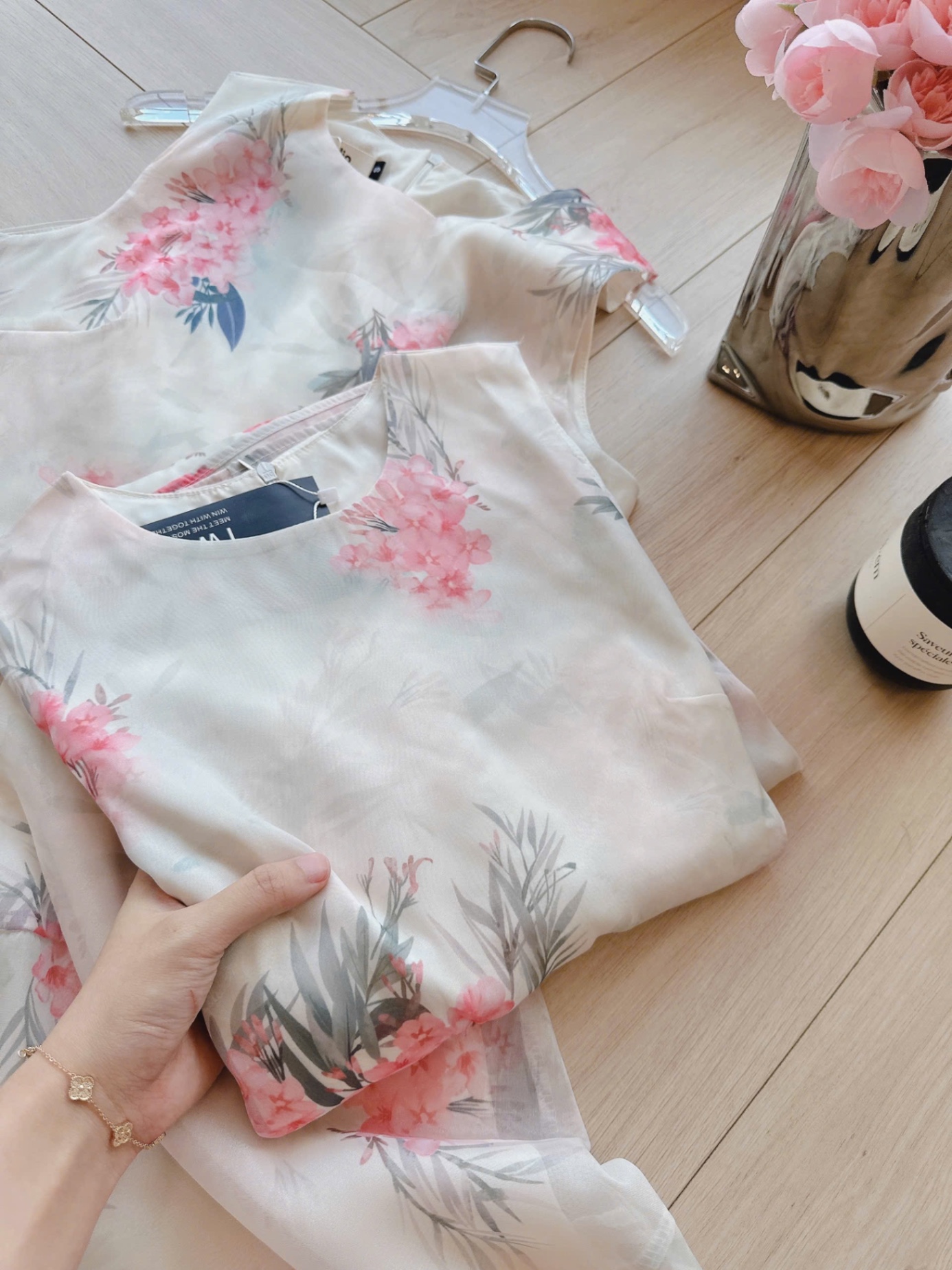 VÁY TƠ HOA XOÈ XN THIẾT KẾ