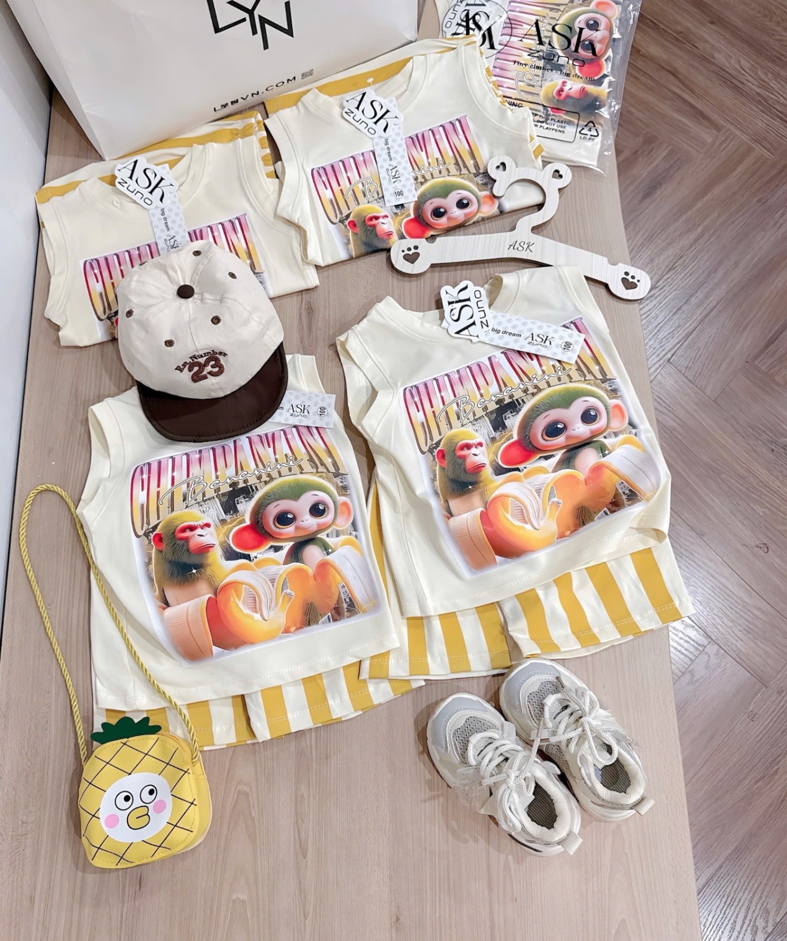 BỘ BA LỖ BE CHIMPAZINI KHỈ CHUỐI