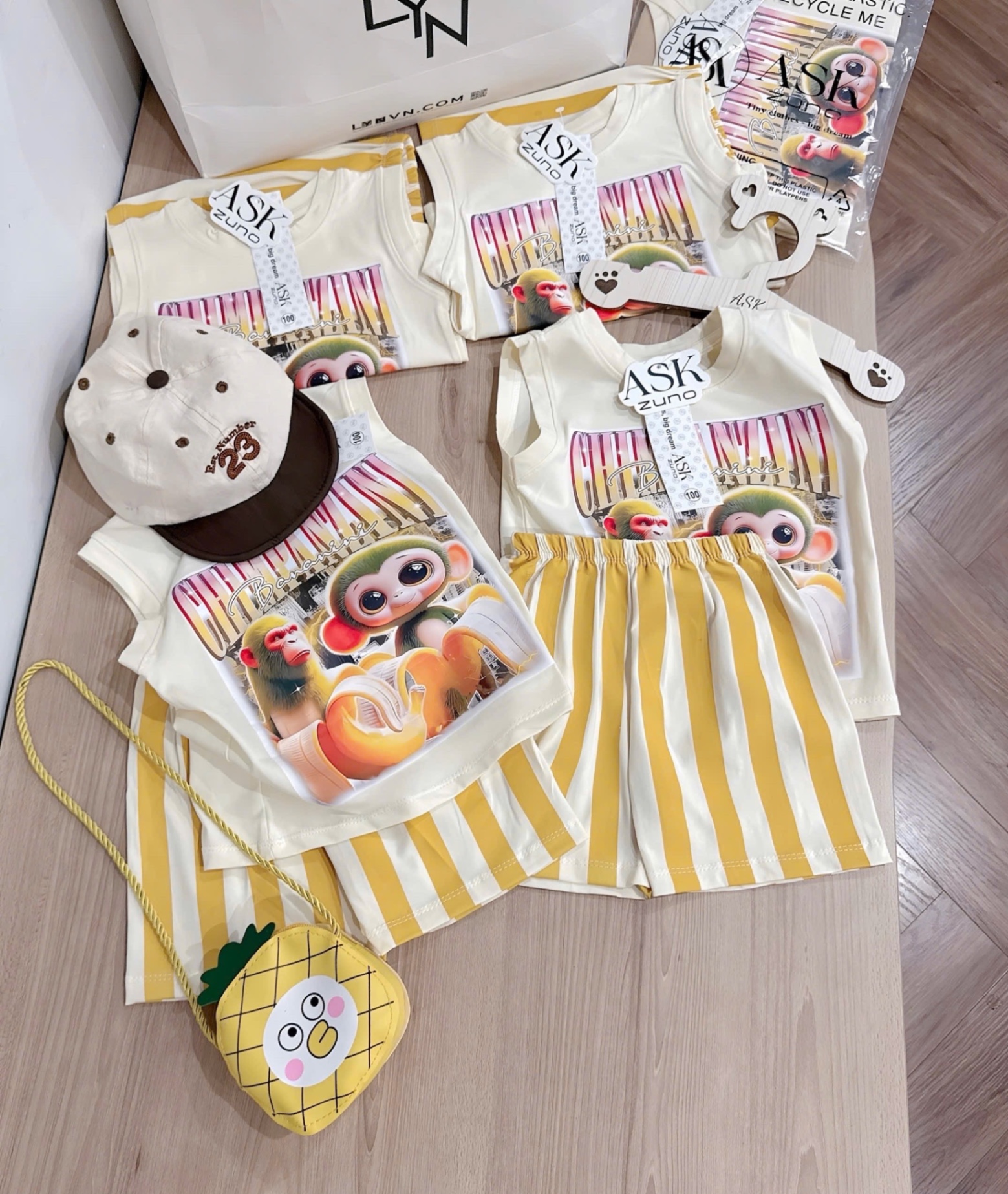 BỘ BA LỖ BE CHIMPAZINI KHỈ CHUỐI