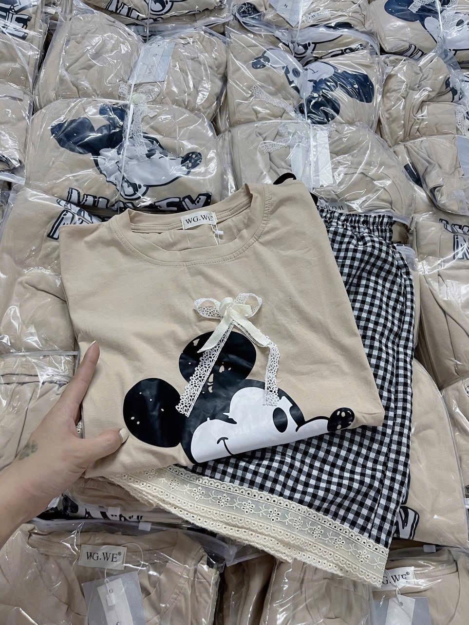 BỘ ĐÙI MICKY BE QUẦN KẺ