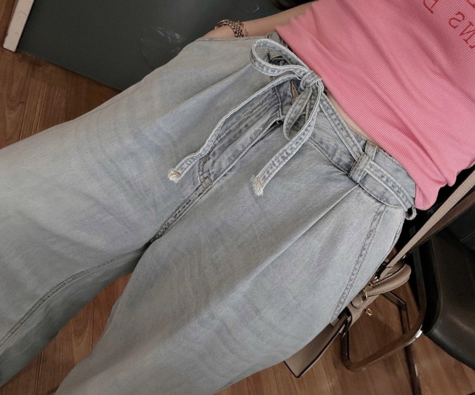SÉT ÁO HỒNG CỘC TAY SWIM QUẦN JEAN