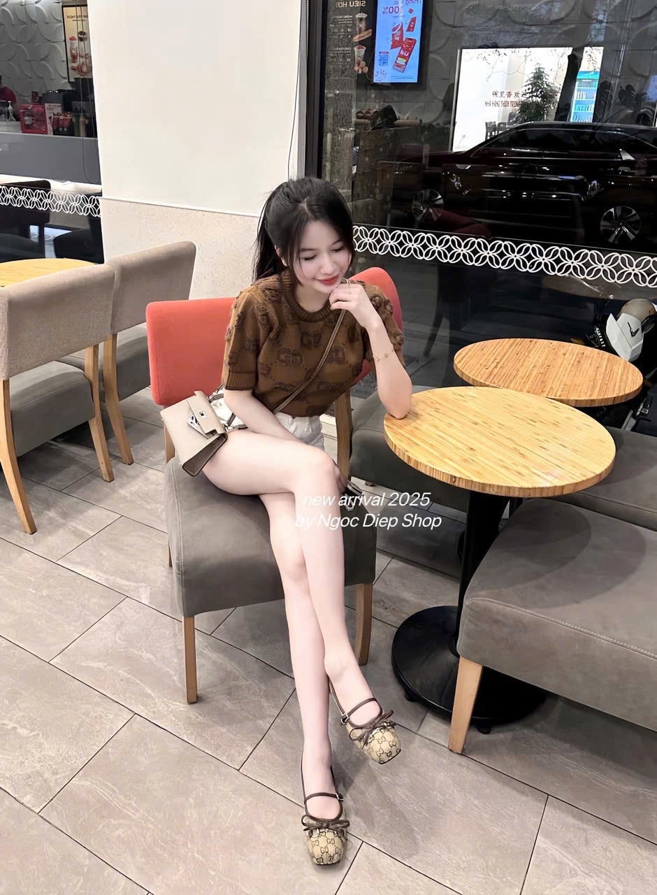 XẢ KHO ÁO LEN GC NÂU THÊU XÙ QCCC