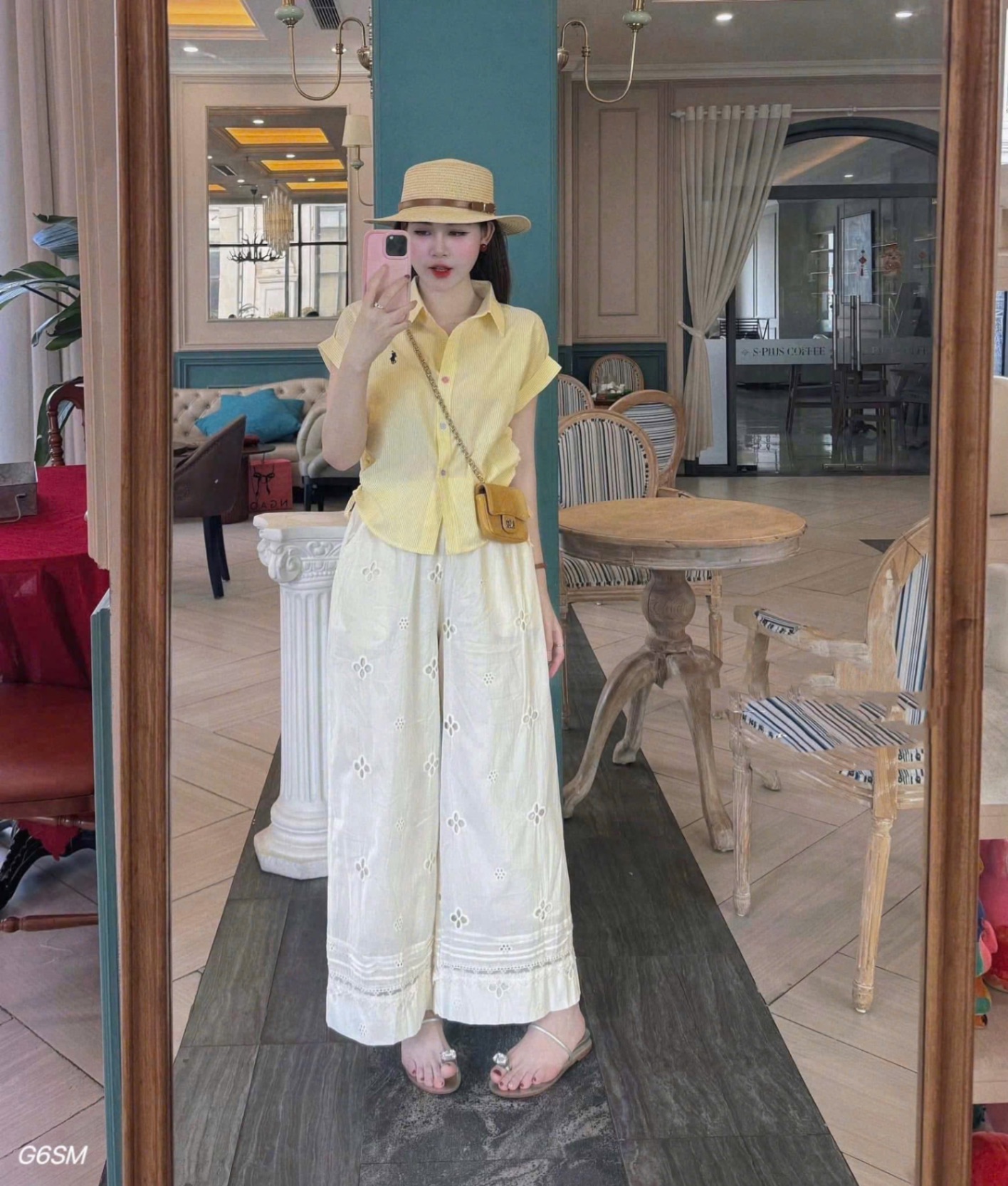 SET AO SƠ MI VÀNG QUẦN SUÔNG THÊU HOA ĐỤC LỖ