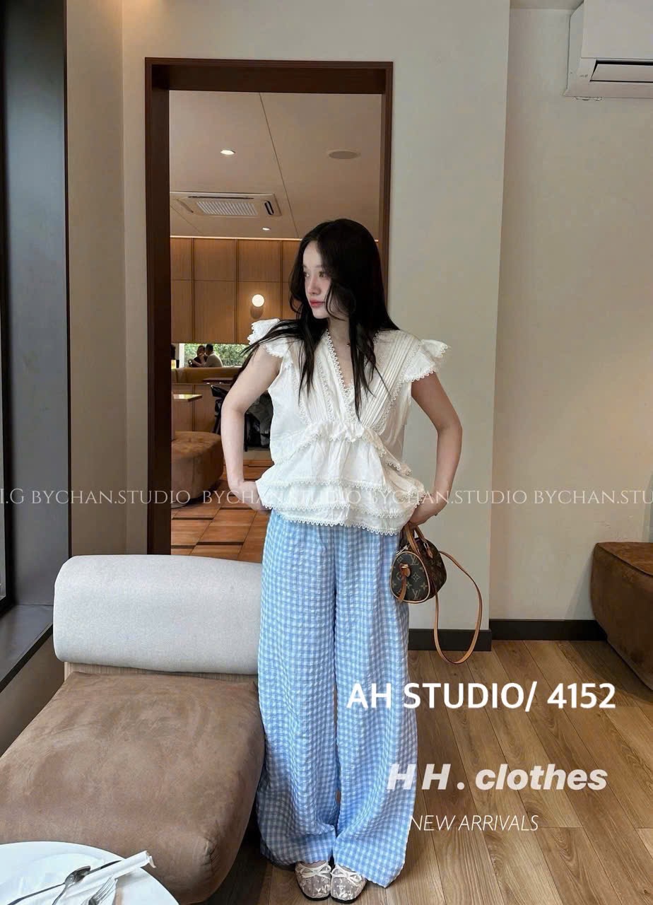 M4152 - SET ÁO SƠ MI TRẮNG BÈO TẦNG MIX QUẦN SUÔNG KẺ XANH