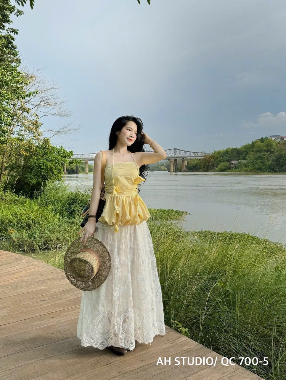 M700- ÁO SƠ MI QUÂY CÚP LI NGỰC THIẾT KẾ
