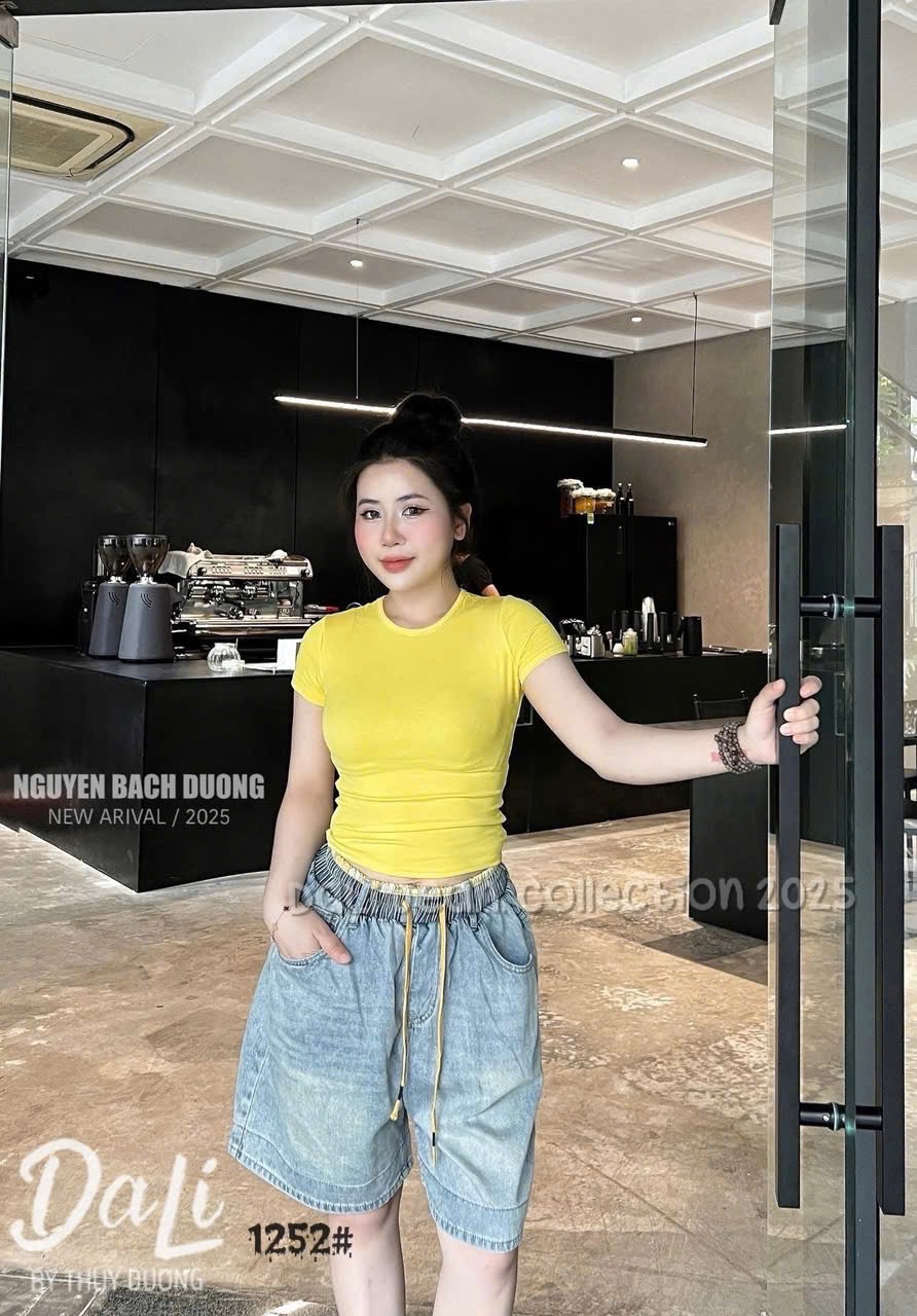 M1252 - QUẦN SOOC JEAN DÂY KẺ VÀNG XANH