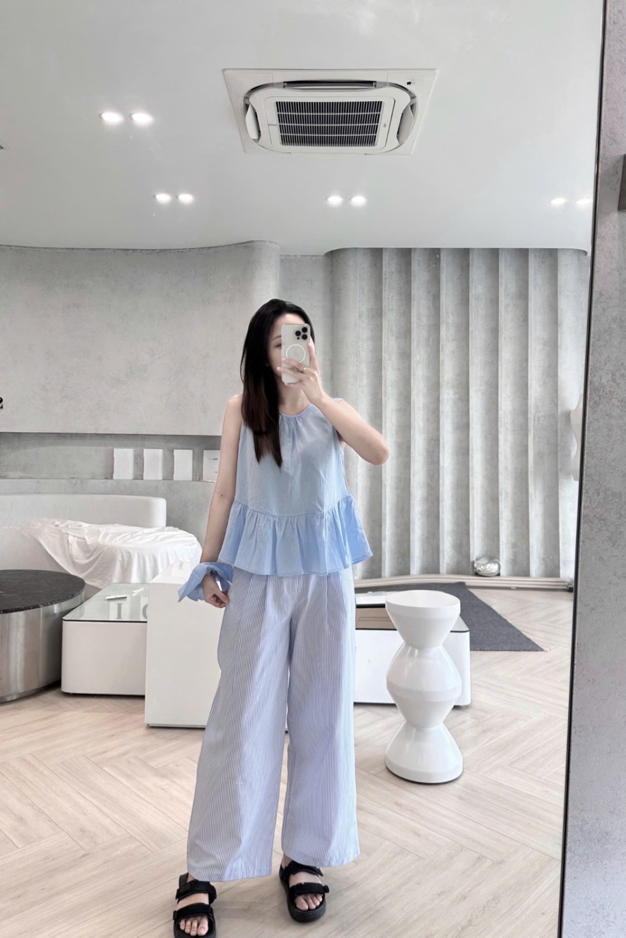 SET 3 CT ÁO BÈO XN QUẦN KẺ KÈM CHUN TÓC