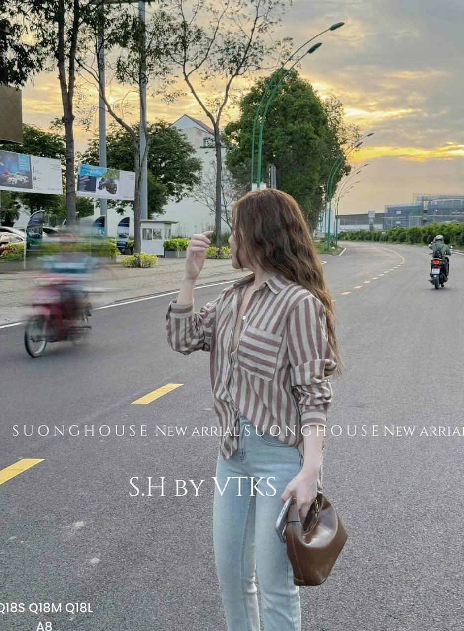 ÁO SƠ MI KẺ NÂU TÚI NGƯC