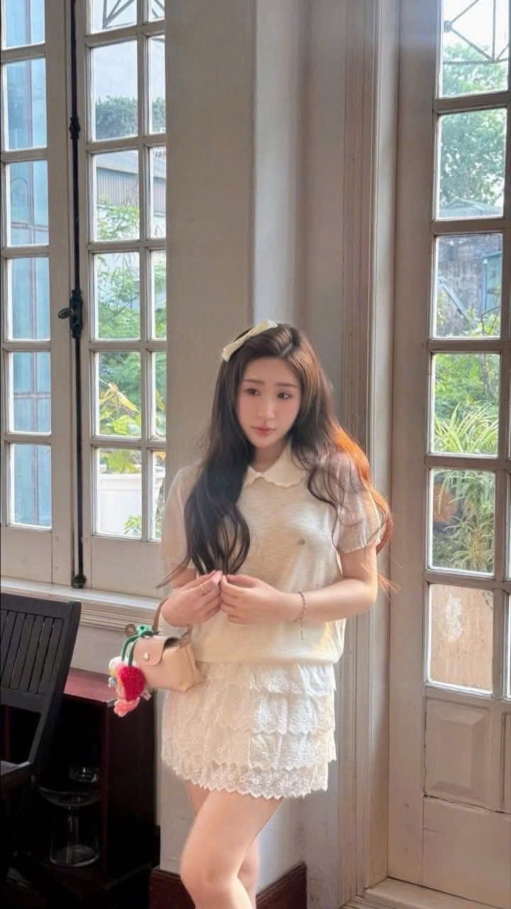 ÁO MTG LƯỚI CỔ SEN QC