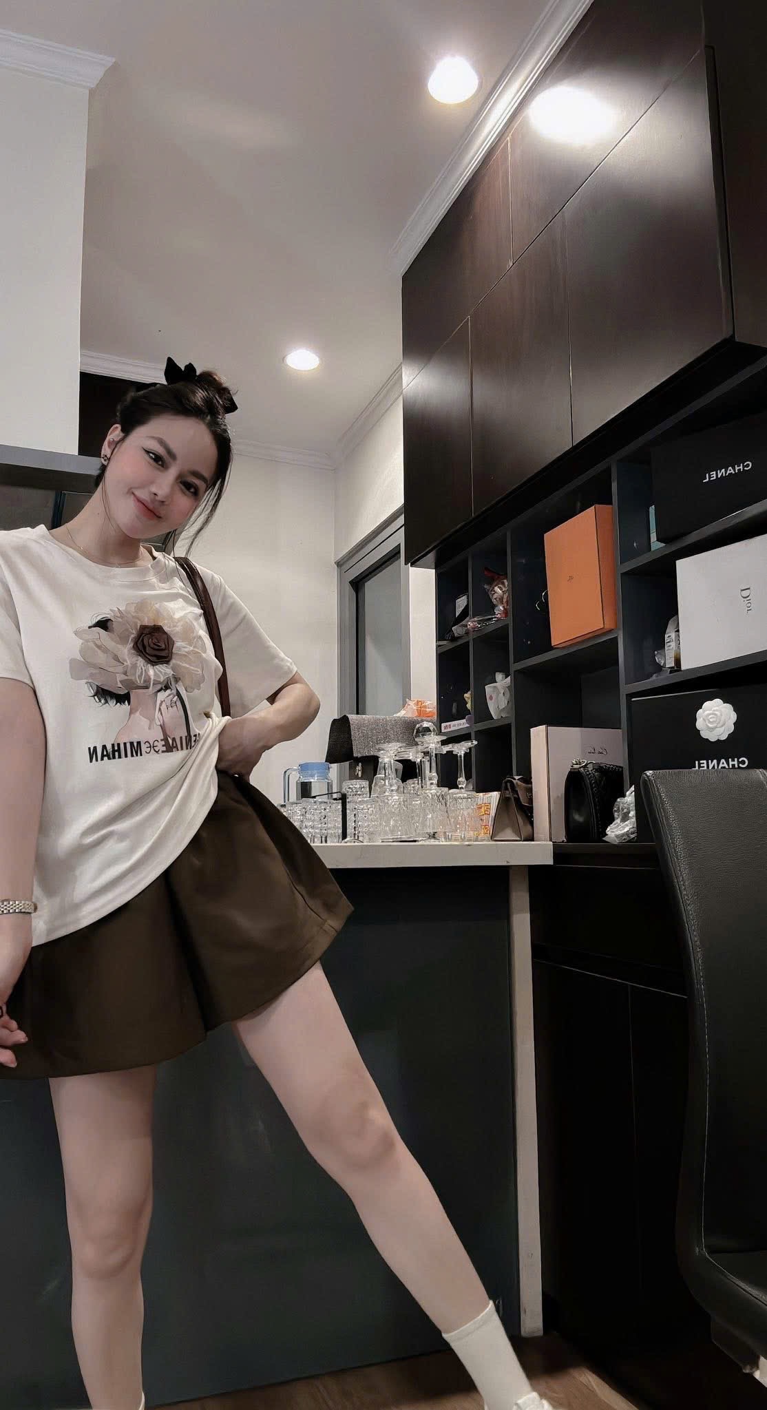 BỘ ĐÙI BE QUẦN NÂU HÌNH HOA