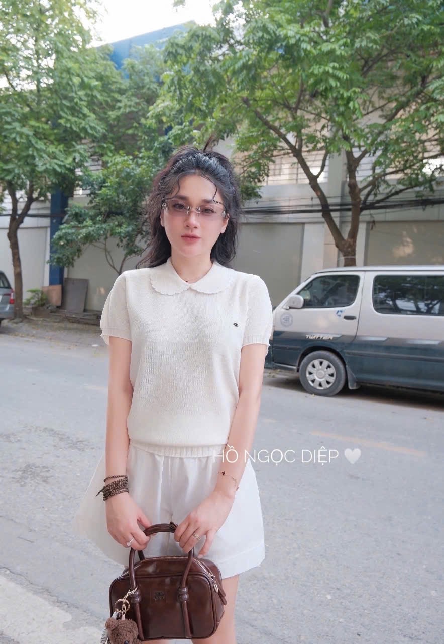 ÁO MTG LƯỚI CỔ SEN QC