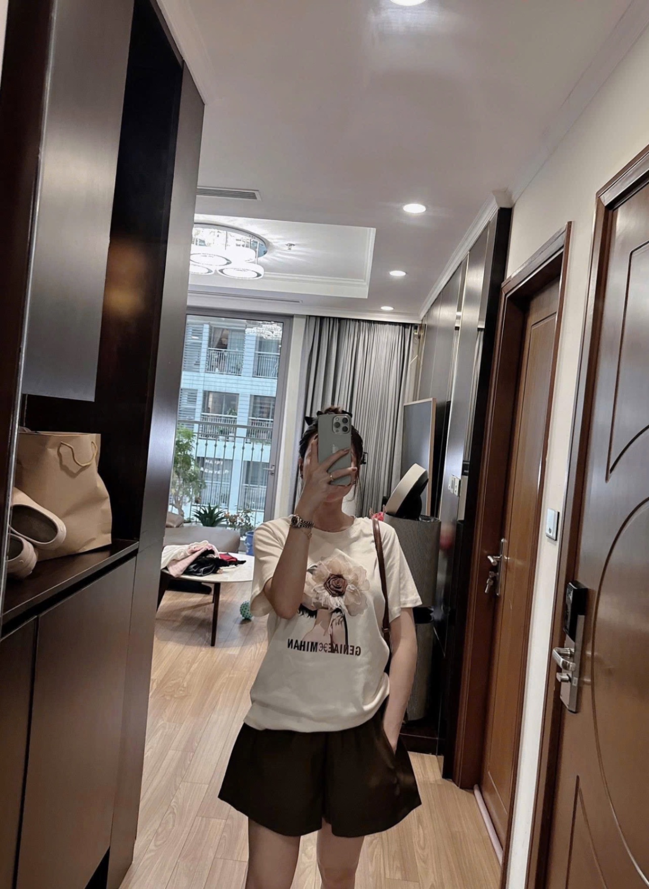BỘ ĐÙI BE QUẦN NÂU HÌNH HOA