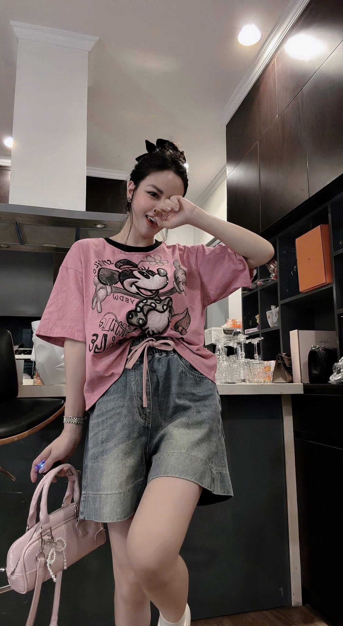 SET ÁO HỒNG MICKY SMILE QUẦN JEAN
