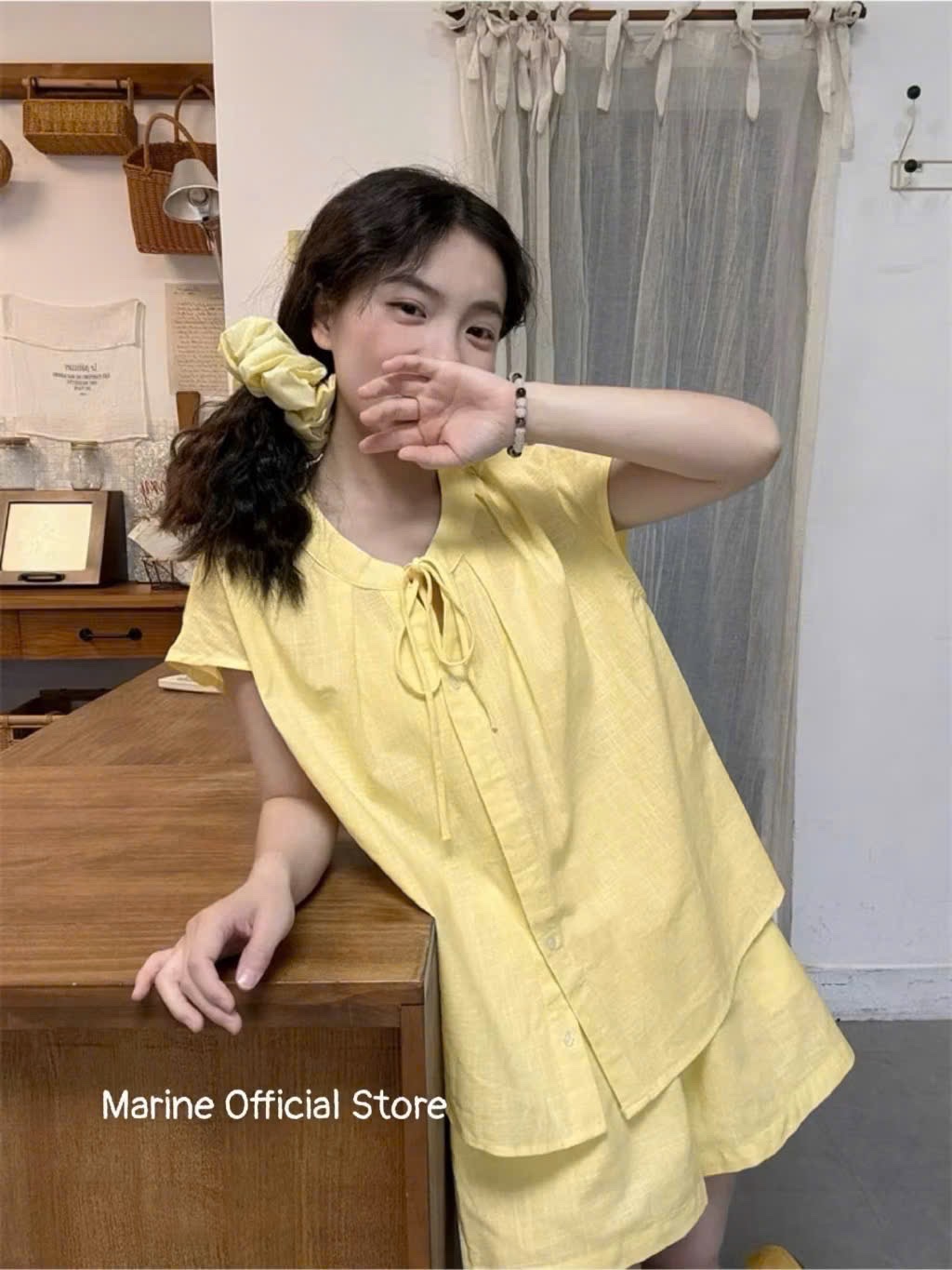 BỘ ĐŨI ĐÙI BUỘC NƠ MÀU VÀNG