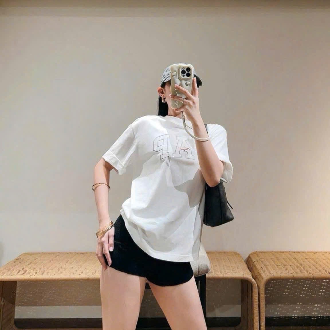 ÁO PULL CỘC GAP THÊU NỔI MÀU TRẮNG