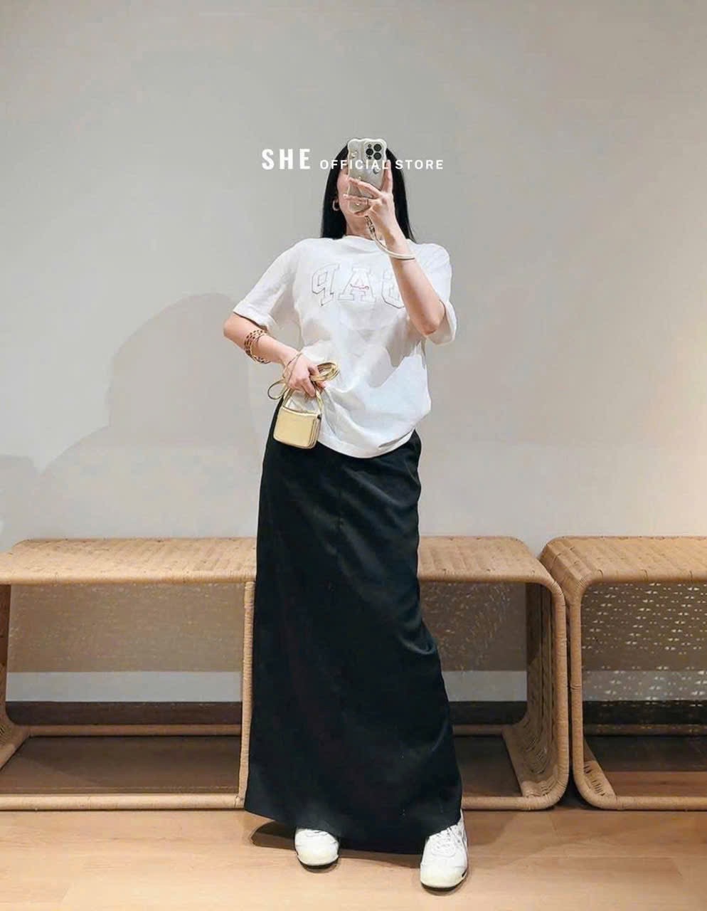 ÁO PULL CỘC GAP THÊU NỔI MÀU TRẮNG