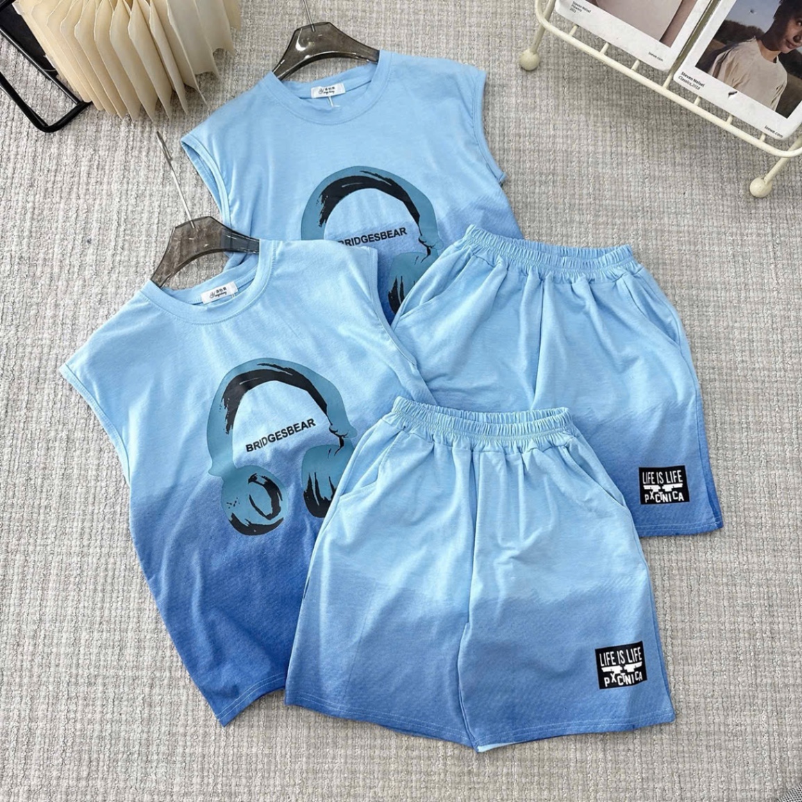 BỘ ĐÙI BA LỖ LOANG XANH HÌNH TAI NGHE