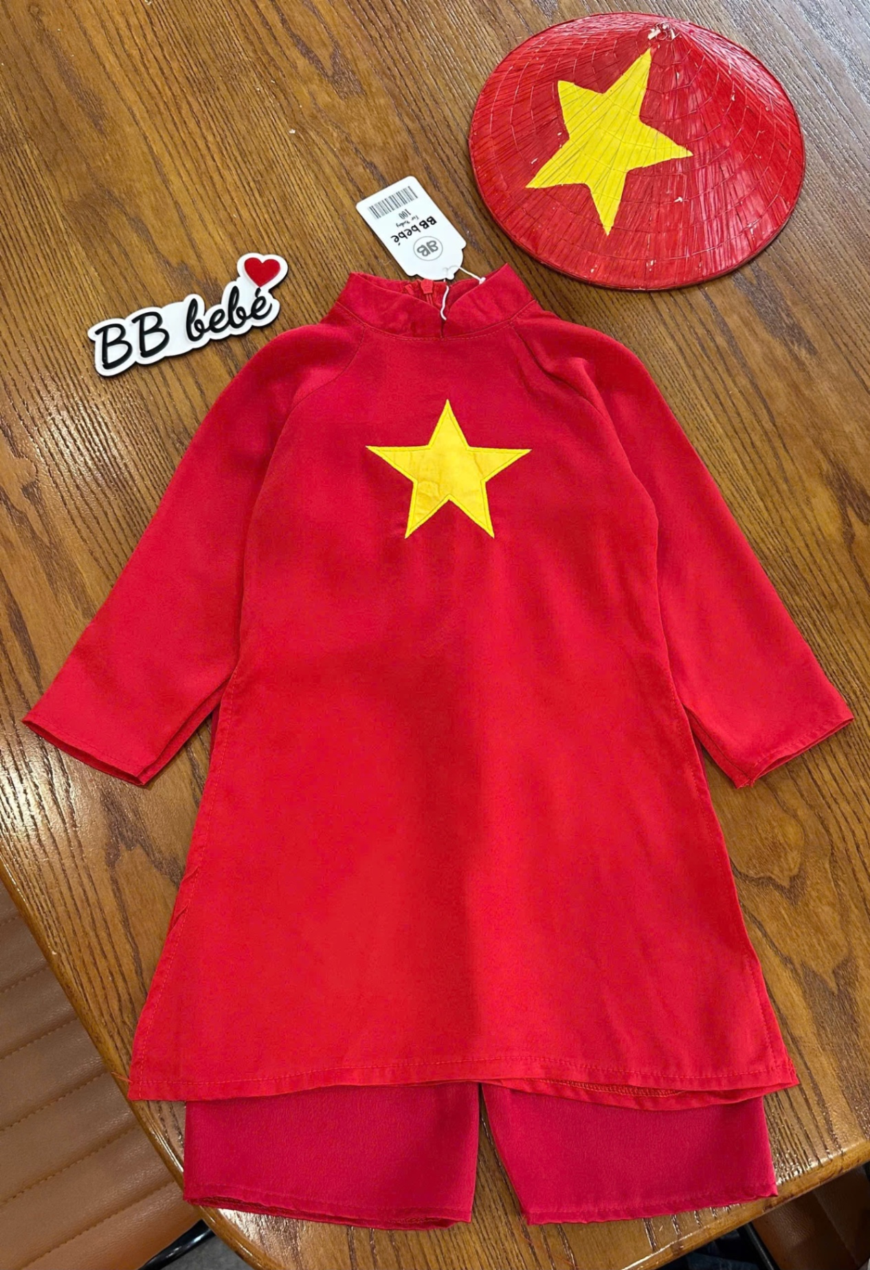 ÁO DÀI ĐỎ SAO VÀNG BG