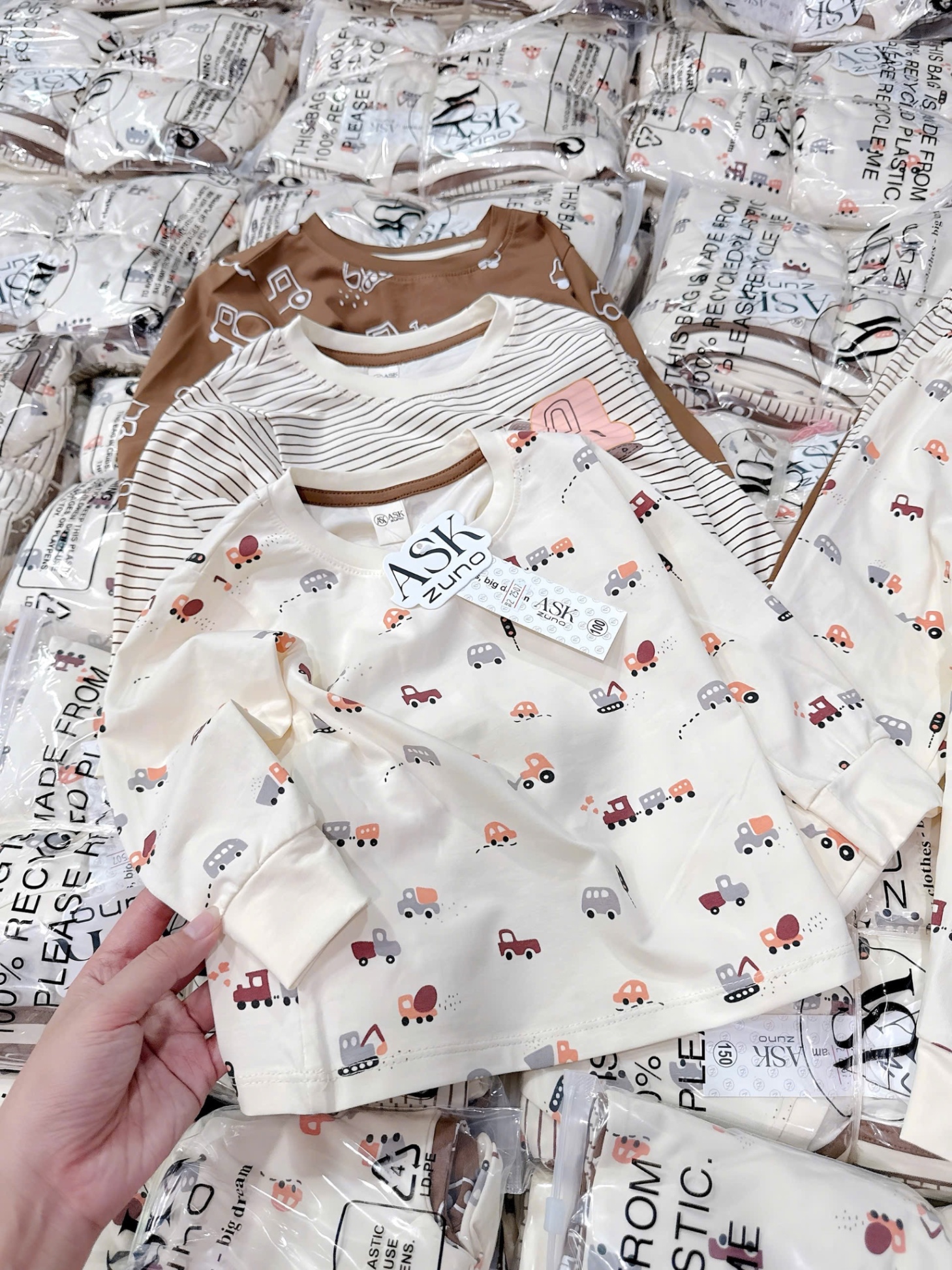 SÉT 3 BỘ COTTON HÌNH OTO TONE NÂU BT