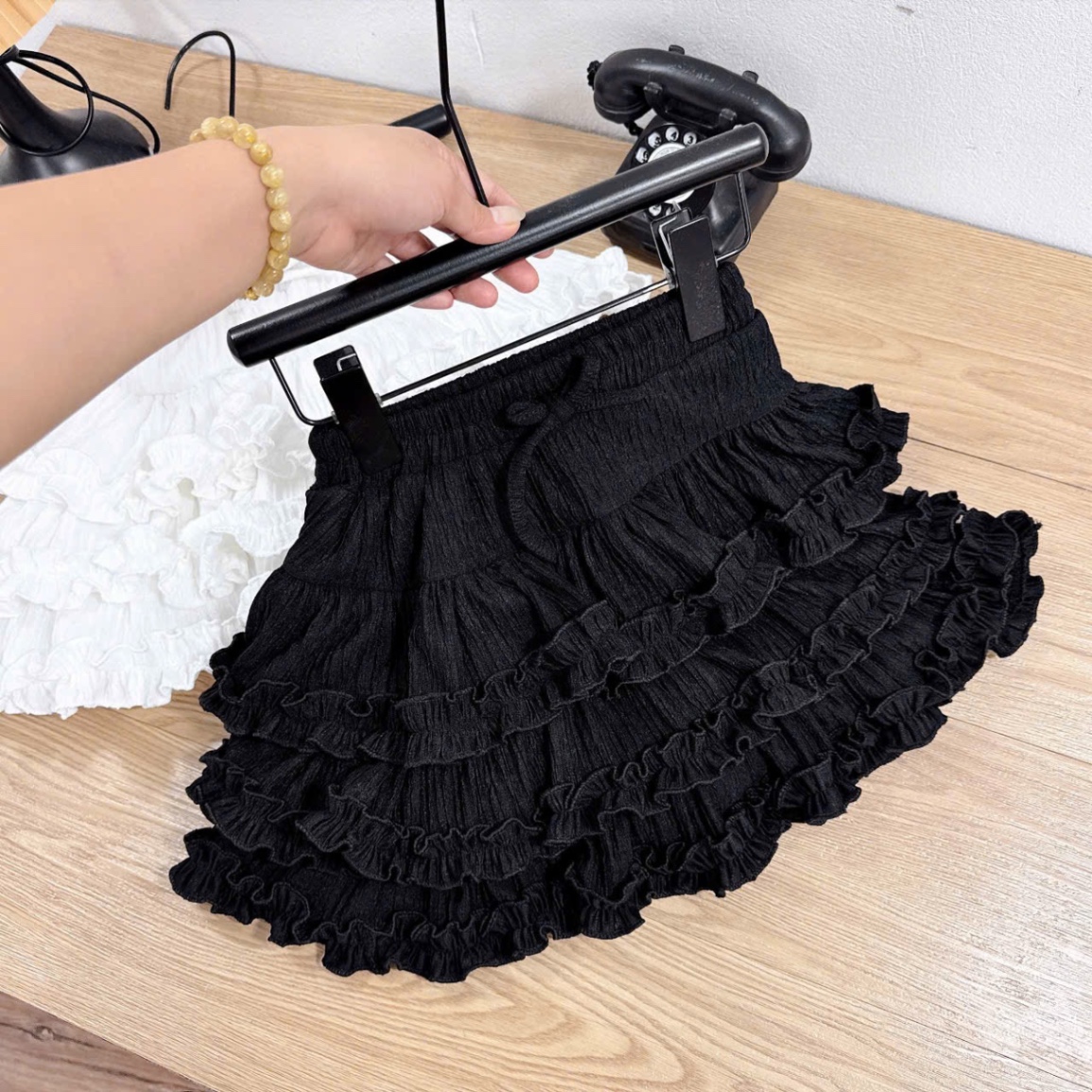 SET 2 CHÂN VÁY TẦNG ĐEN TRẮNG BG