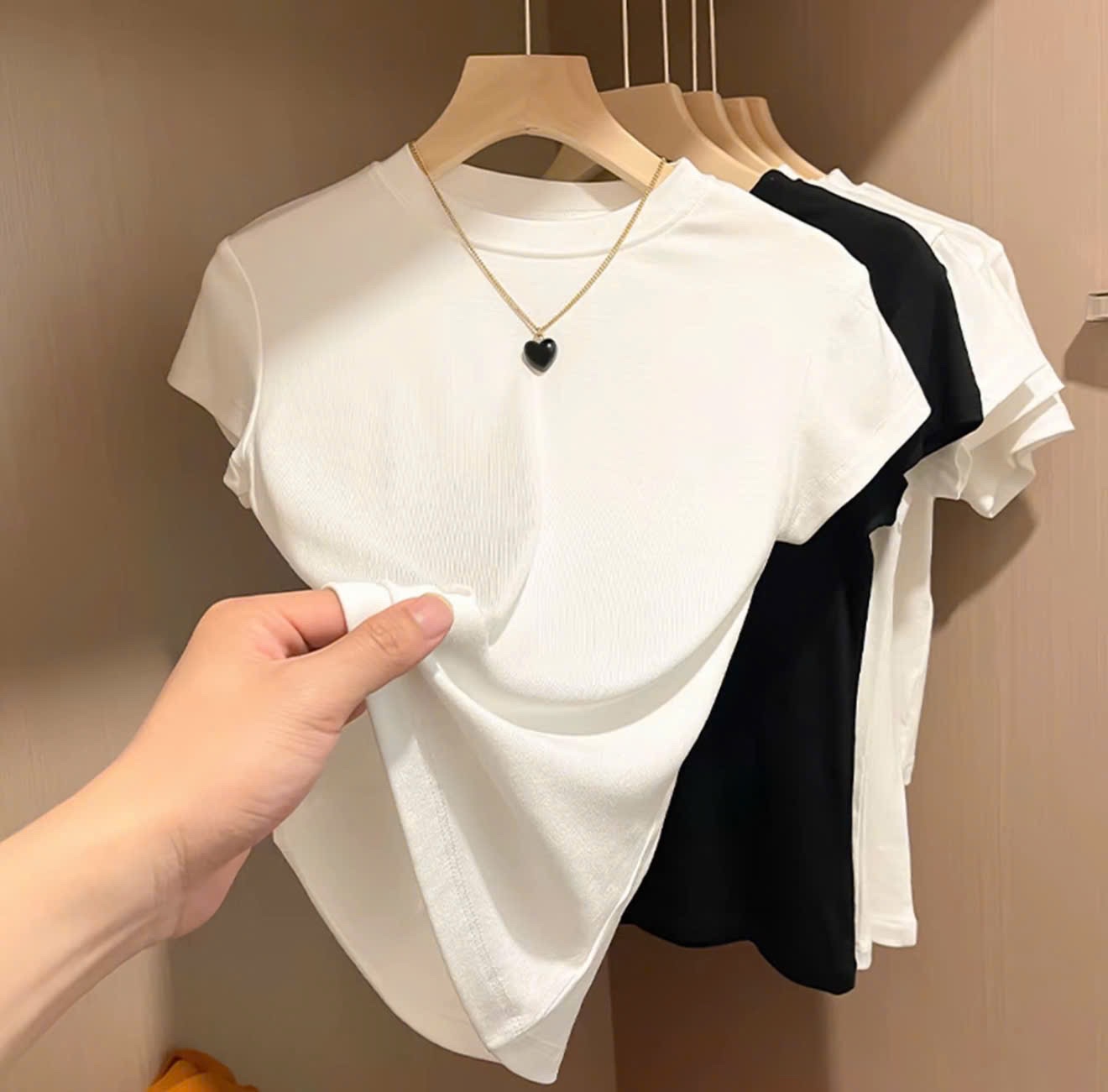 SET 3 ÁO ZIP CỘC ĐEN TRẮNG ĐỎ