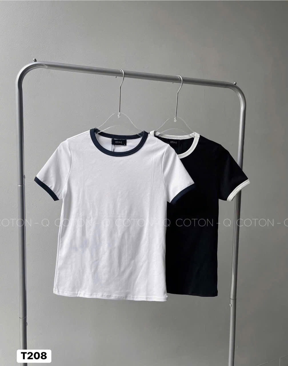 SET 2 ÁO ZIP TRƠN CỔ VIỀN ĐEN TRẮNG