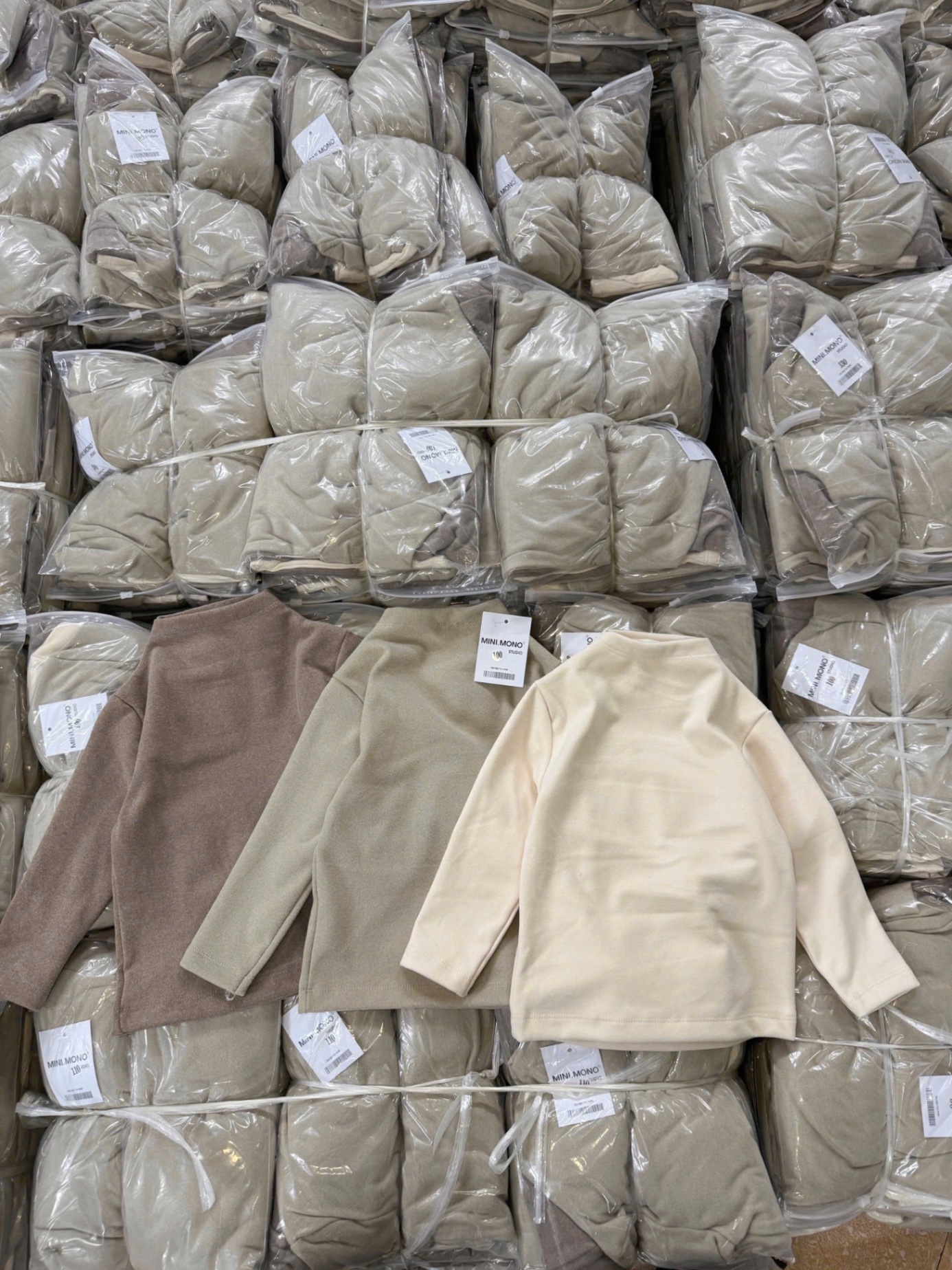 SET 3 ÁO ZIP LÔNG CAO CỔ GIỮ NHIỆT TONE BE