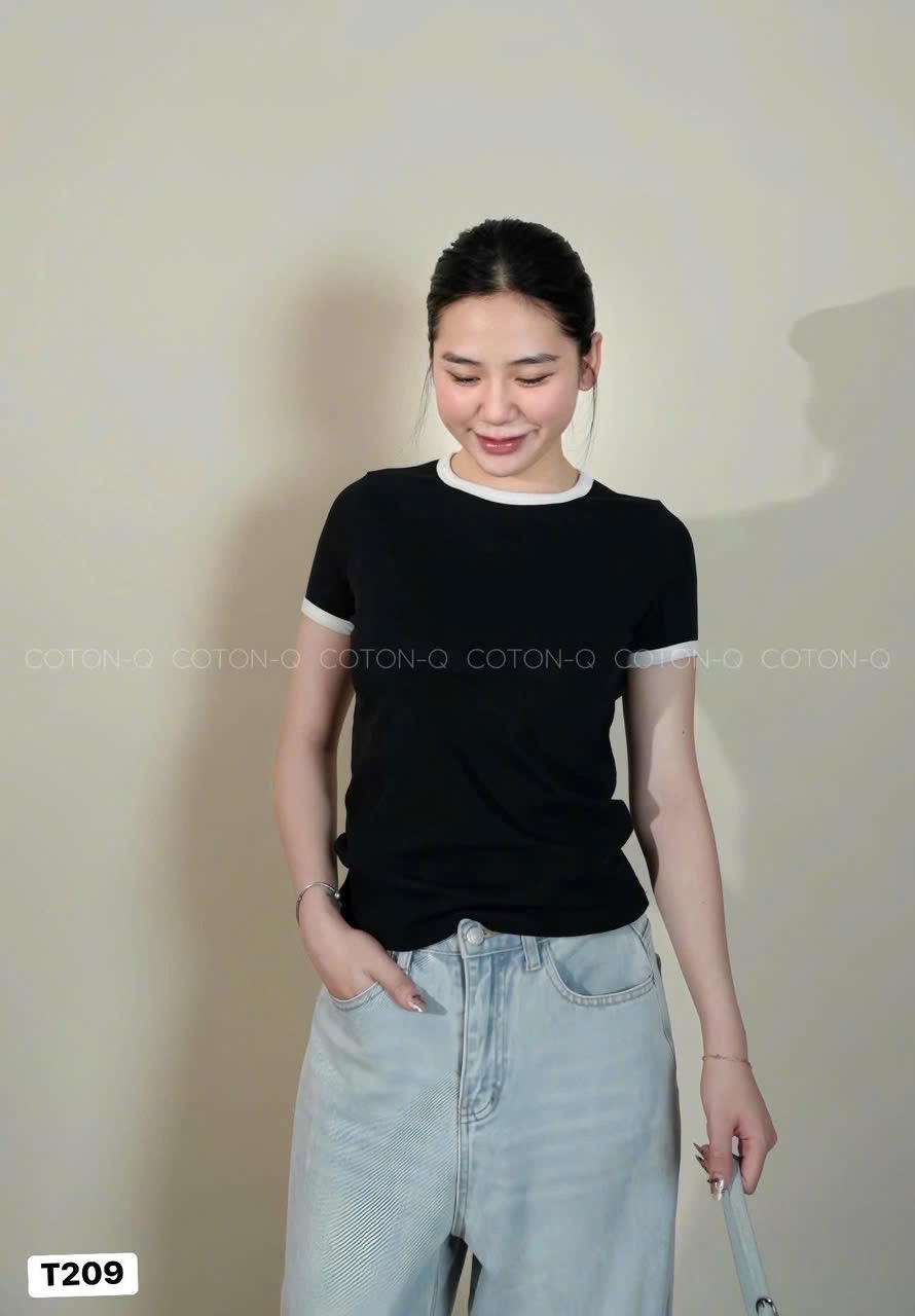 SET 2 ÁO ZIP TRƠN CỔ VIỀN ĐEN TRẮNG