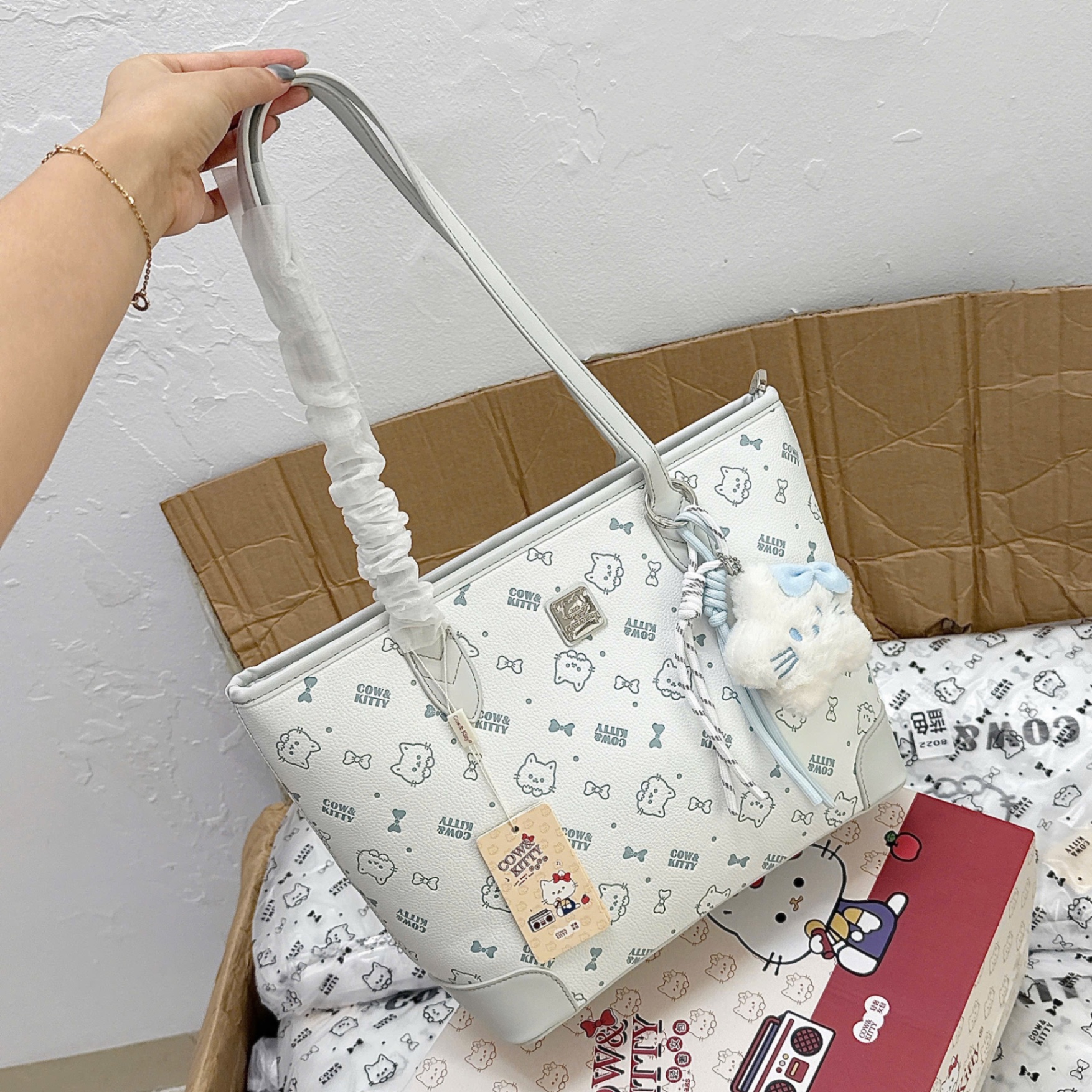 M8022 - TÚI XÁCH COW KITTY KÈM HỘP BIGSIZE