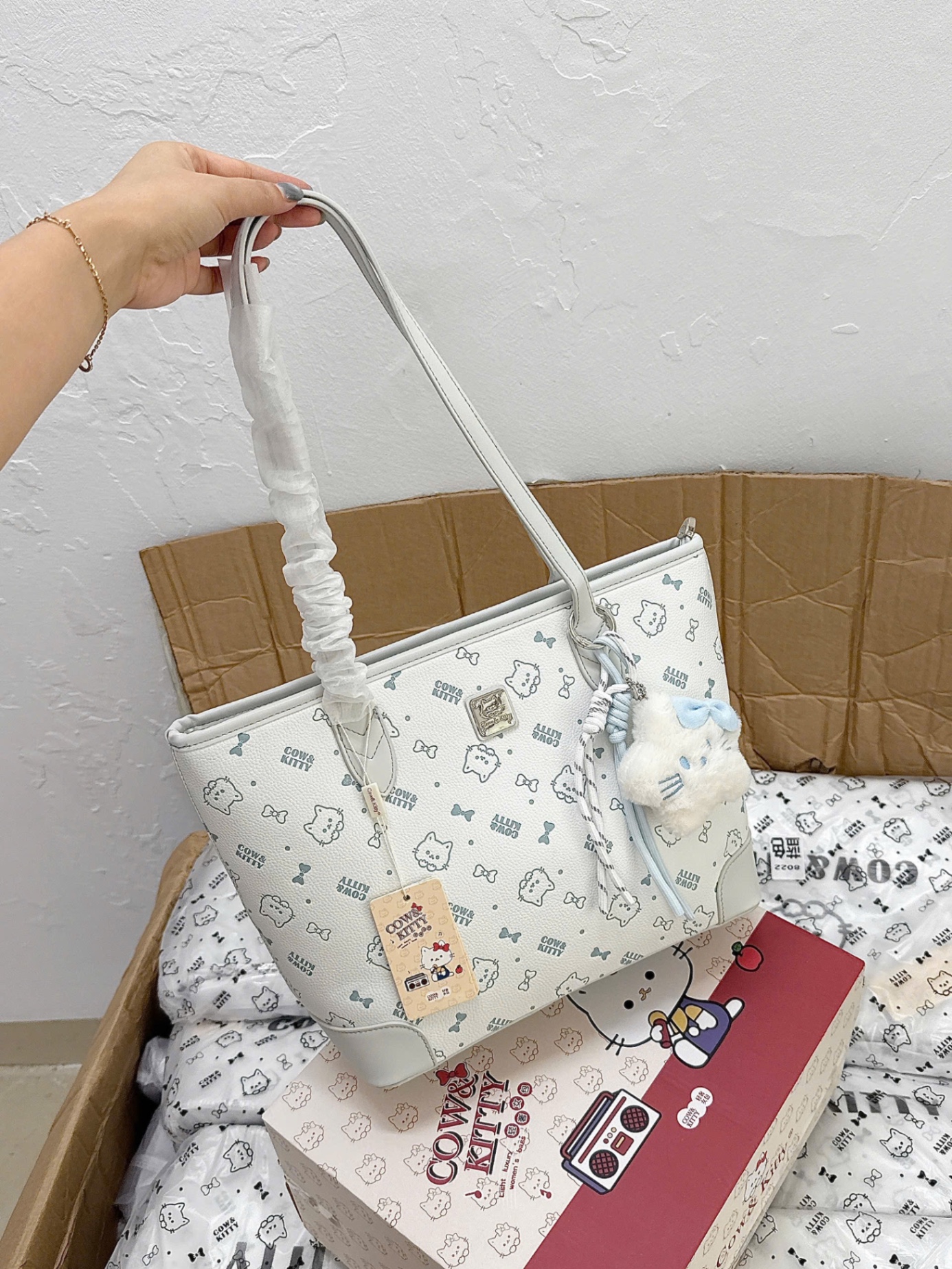 M8022 - TÚI XÁCH COW KITTY KÈM HỘP BIGSIZE