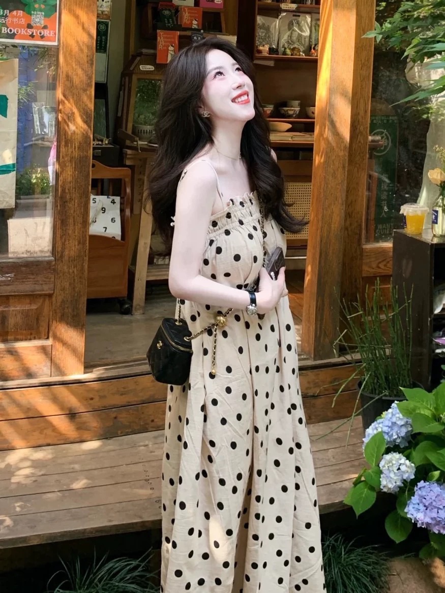 XẢ KHO VÁY 2S CHẤM BI CHUN NGỰC