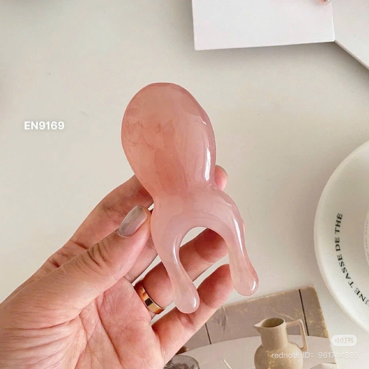SÉT LƯỢC GÃI ĐẦU ĐÁ HỒNG