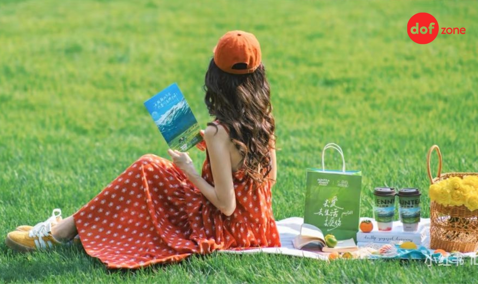 25+ cách tạo dáng chụp ảnh đẹp khi mặc váy cho các nàng