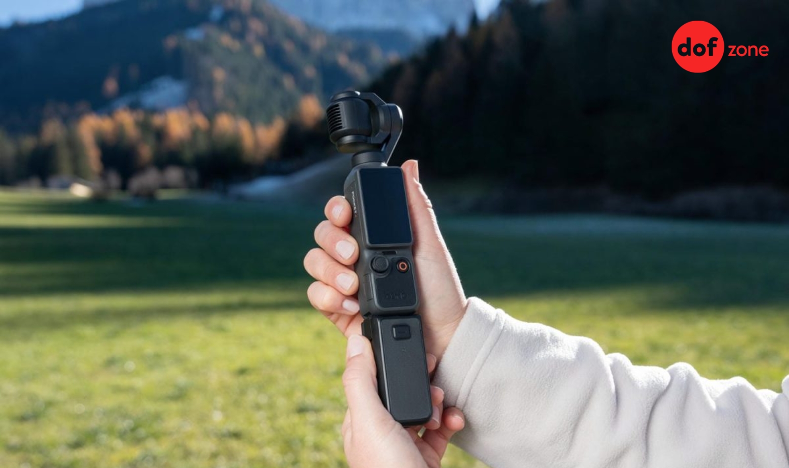 DJI Osmo Pocket 4 Battery Handle được bán rời, nhỏ gọn và tiện lợi cho người dùng