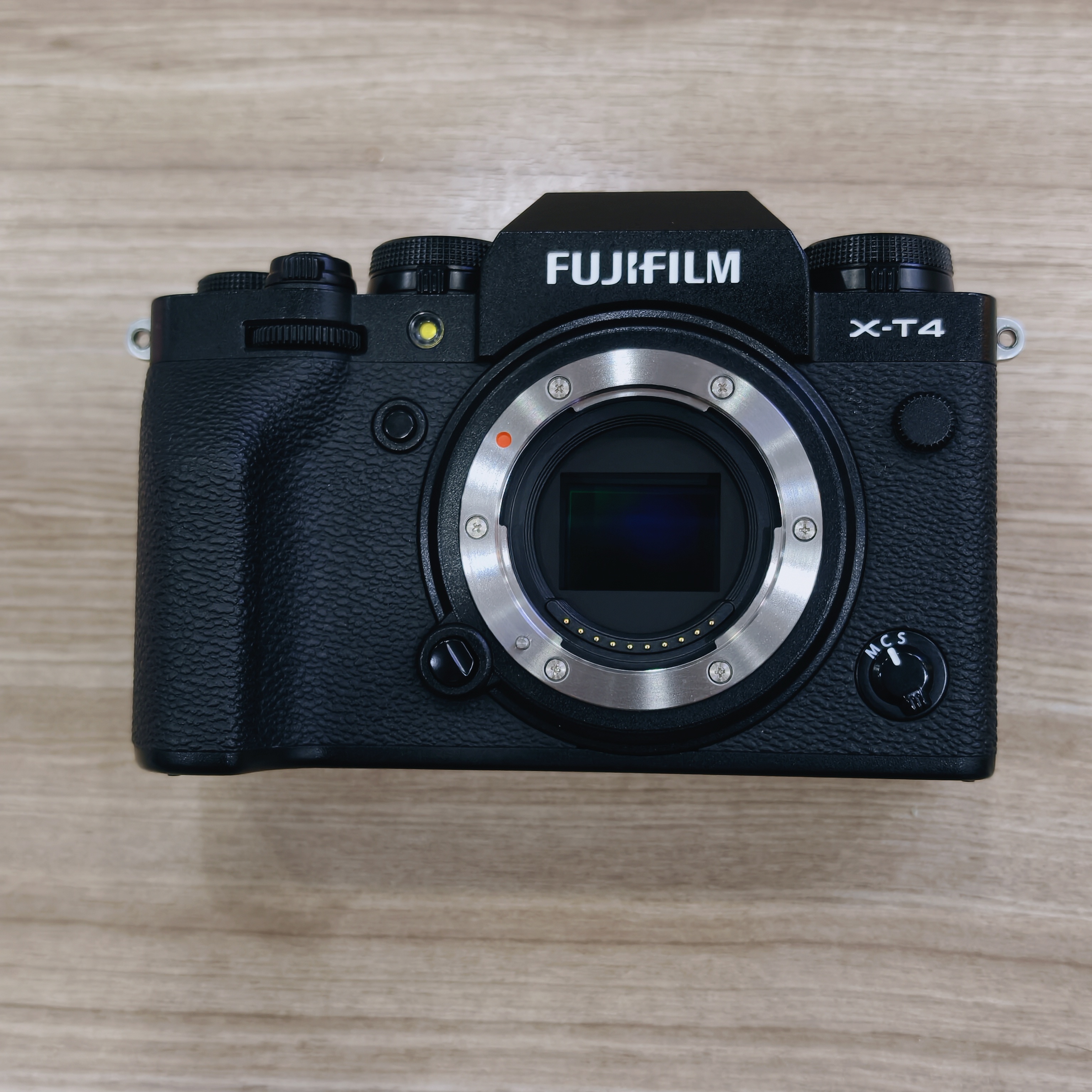 Máy ảnh Fujifilm X-T4 Body đen Cũ Mã SP 3915