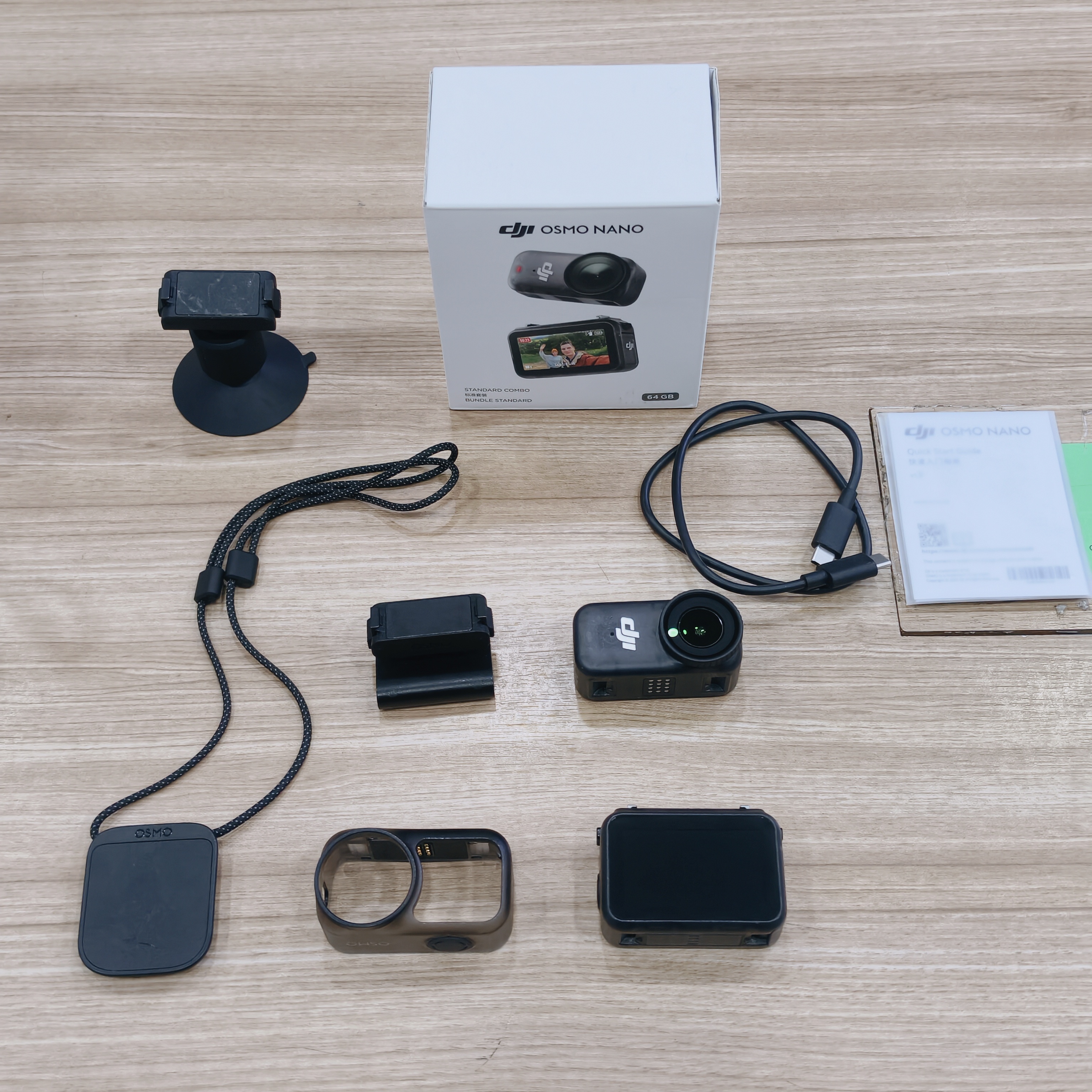 Máy quay DJI Osmo Nano | Chính Hãng Standard Combo 64GB cũ Mã SP 84D5