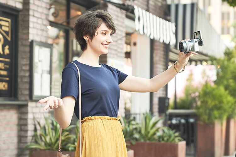 Máy Ảnh Sony Alpha A6100 Kit 16-50mm (Bạc) - Hàng Chính Hãng Máy Ảnh Sony Alpha A6100 Kit 16-50mm (Bạc) - Hàng Chính Hãng