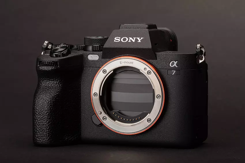 Sony Alpha A7 IV 05