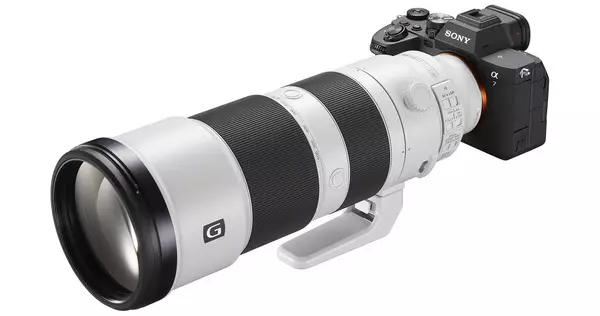 Sony Alpha A7 IV 07